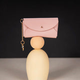 Nina : la pochette porte-clés en cuir, chic et maline